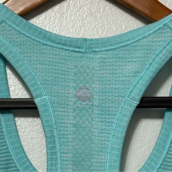Lululemon Run Swiftly Tech Racerback Heathered Angel Blu Womens Small Athlesiure - Picture 3 of 7
